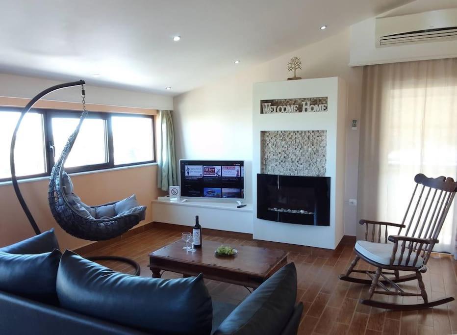 Sofita Di Sofo Apartment Кос Екстериор снимка