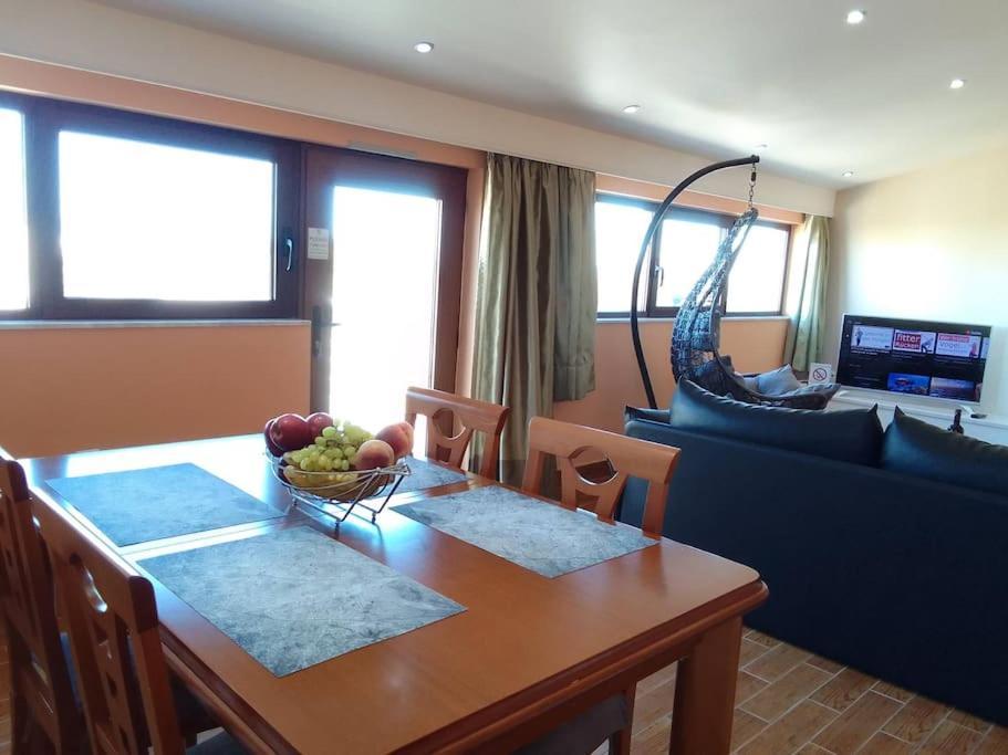 Sofita Di Sofo Apartment Кос Екстериор снимка